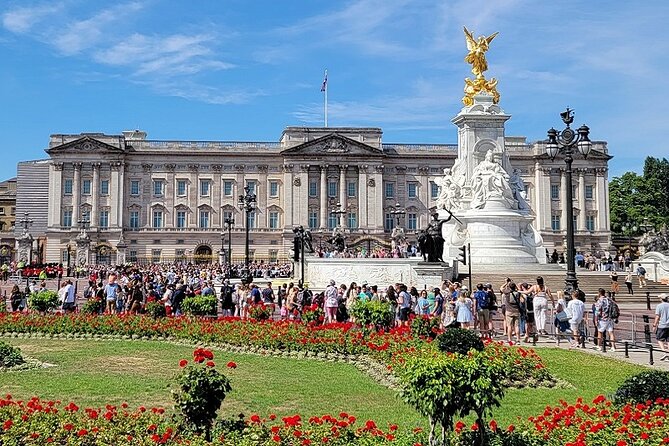 London: Westminster Abbey, Big Ben & Changing of the Guards Tour - Buckingham Palace from the outside