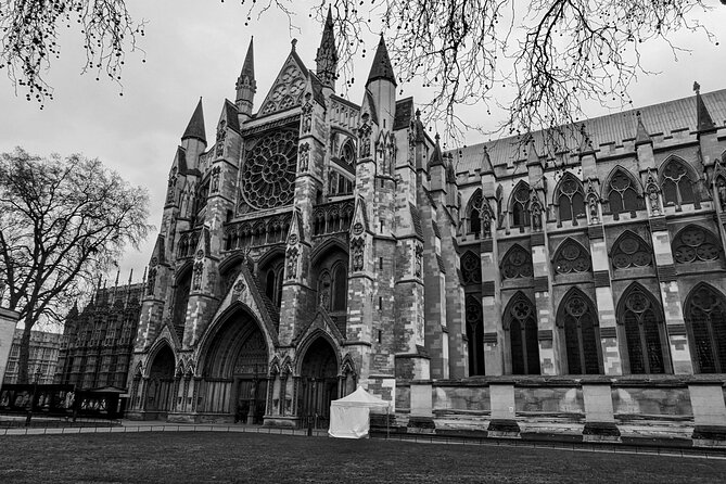 LONDON Westminster Private Walking Tour fully flexible - Tower of London, Borough Market, and South Bank choices