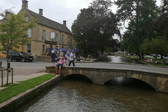 Luxury Private Vehicle Day Hire: From-London Blenheim Palace & Cotswold Villages - The pace, comfort, and physical effort