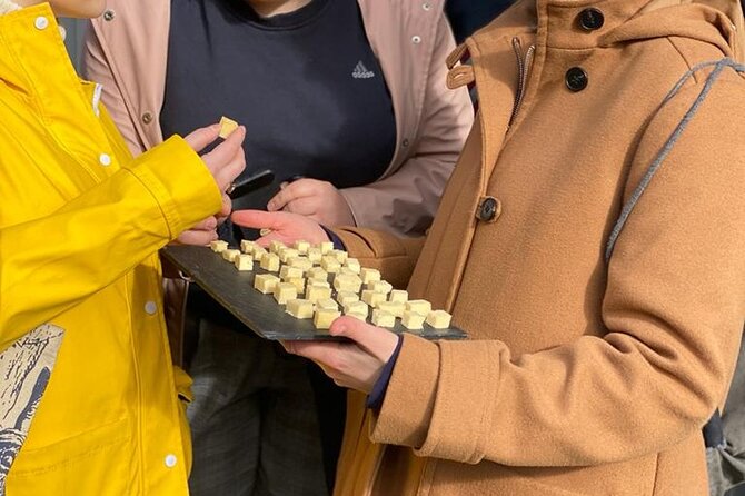 Manchester Cheese Crawl : Guided Food Tour - The quiz turns a food walk into a group activity