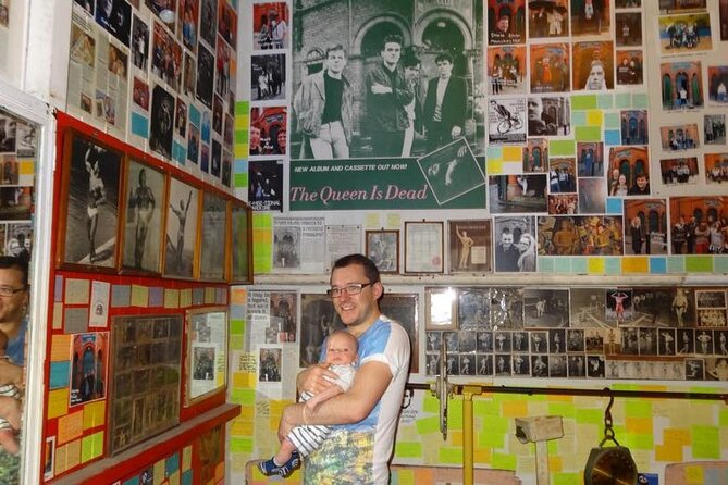Manchester Music Walking Tour - Following The Smiths and Oasis through Manchester