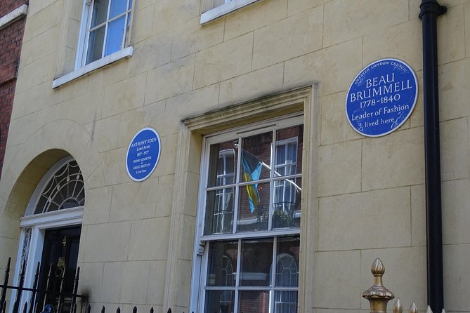 Mayfair, London's famous aristocratic village - Exclusive, Private Walking Tour - Burlington Arcade and the Beadles