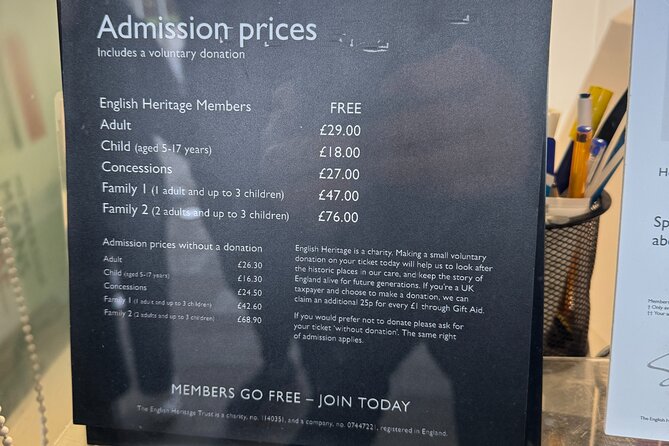 Minibus from Southampton to London, Direct or via Attractions - Windsor Castle: a strong choice for history and interiors