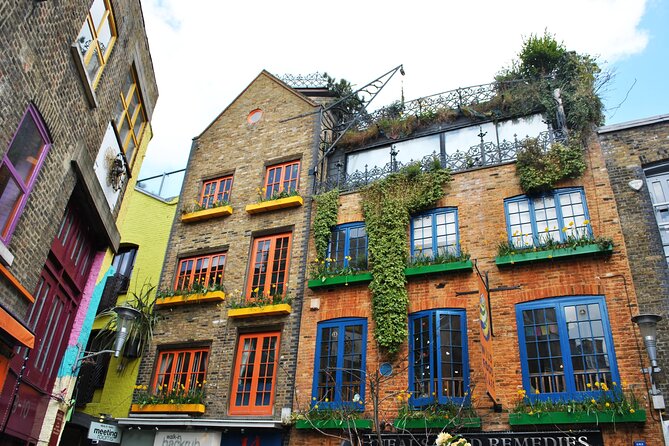 Misfits of Covent Garden Walking Tour - Jubilee Market and Covent Garden after dark