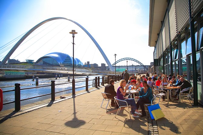 Newcastle: History and Highlights Private Guided Walking Tour - What this Newcastle walk does well