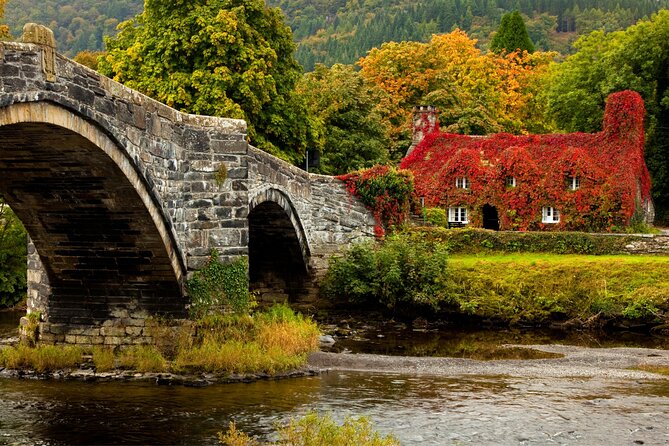 North Wales & Caernarfon Castle Full-Day Tour from Manchester - Conwy: one hour beside a medieval fortress