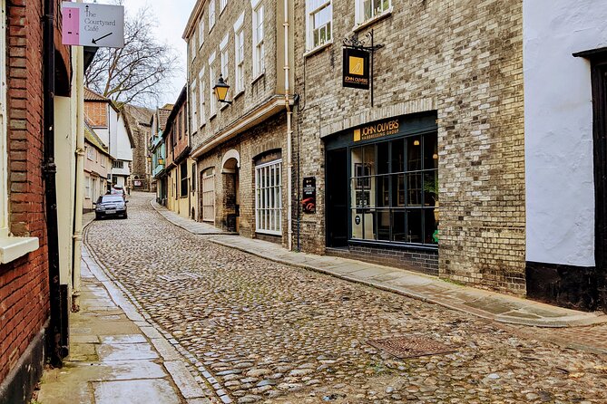 Norwich City Game: Medieval Mystery & Walking Tour - Norwich through a medieval mystery game