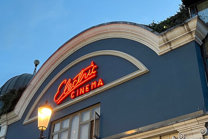 Notting Hill Walk Celebrities and Film Locations - What makes the guide important