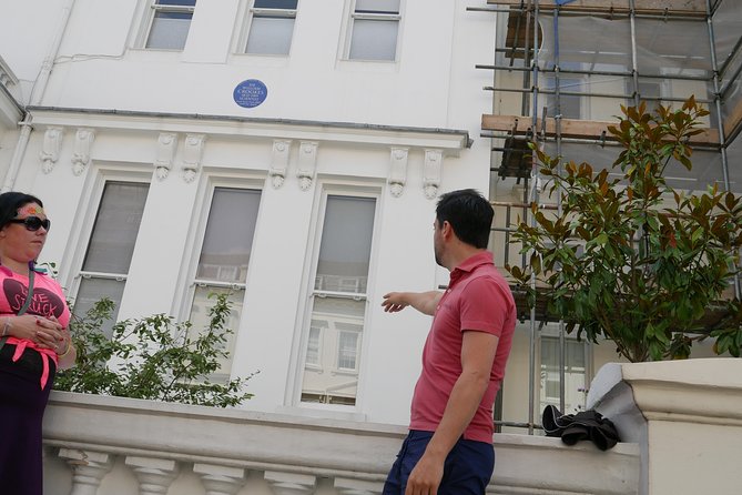 Notting Hill Walking Tour for Small Groups - The guides make or break the experience