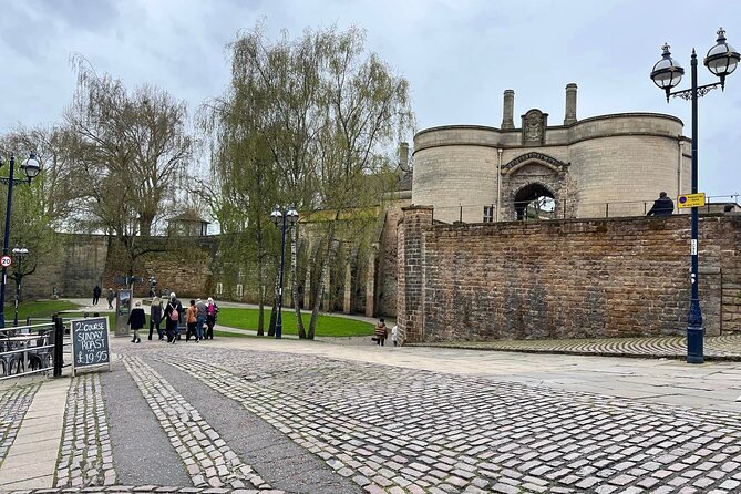 Nottingham and Robin Hood Private Guided Walking Tour - Starting beside Beeston Canal