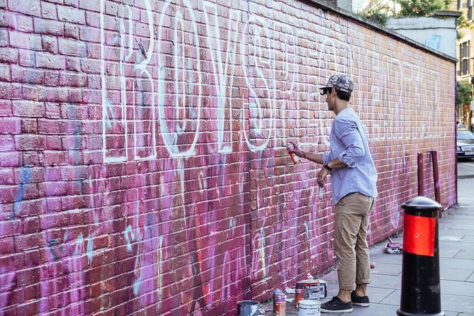 Off the Beaten Track in London: Private Shoreditch Tour - Brick Lane, from famous names to local flavor