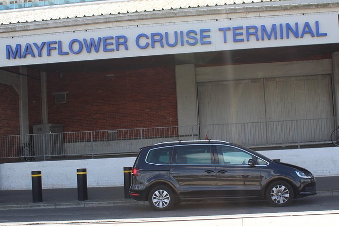 One Way or Round Trip Private Transfer from London to Southampton Cruise Port - Heathrow Airport pickups and drop-offs