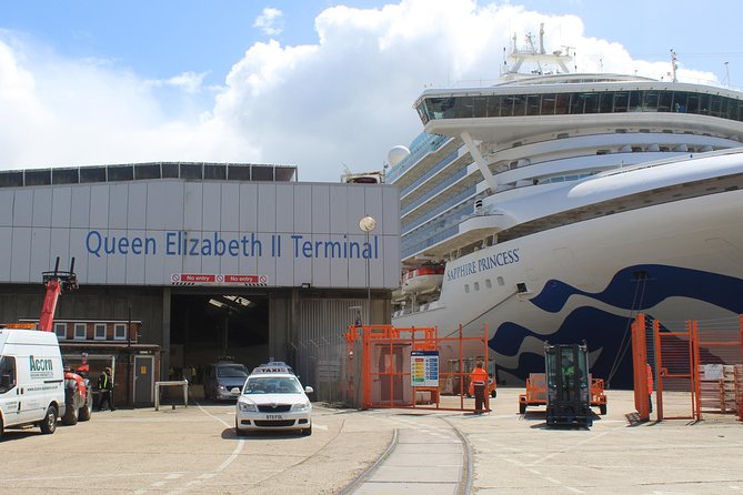 One Way or Round Trip Private Transfer from London to Southampton Cruise Port - What the $405.06 group price really means
