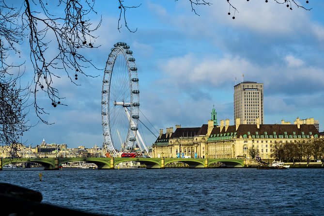 One Way or Round Trip Private Transfer from London to Southampton Cruise Port - Meet-and-greet service and luggage help