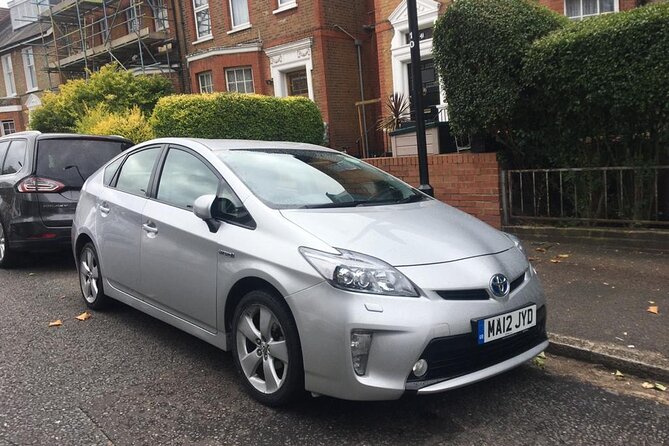 One Way Taxi Transfer from London to Gatwick Airport - Booking, Confirmation, and Cancellation
