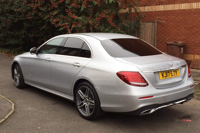 One Way Taxi Transfer from London to Stansted Airport - Who should book this transfer?