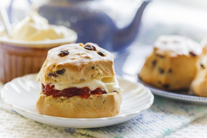 Overnight Lake District with Cream Tea and Cruise from London - Tarn Hows and the Langdale Valley