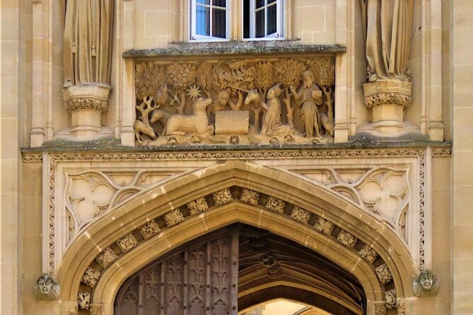 Oxford: 90 minute Architectural & Historical Highlights Tour - Exeter and Lincoln: college life from the street