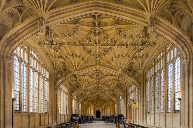 Oxford Bike and Walking Tour - Tolkien, C.S. Lewis, and the Eagle and Child
