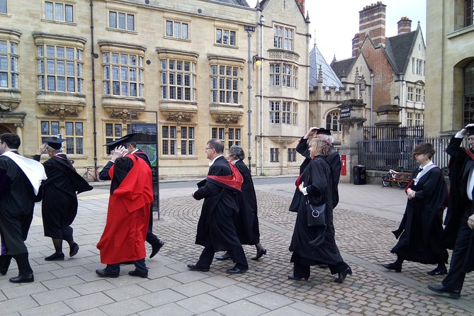 Oxford City and University Walking Small Group PUBLIC Tour - What is included, and what is not