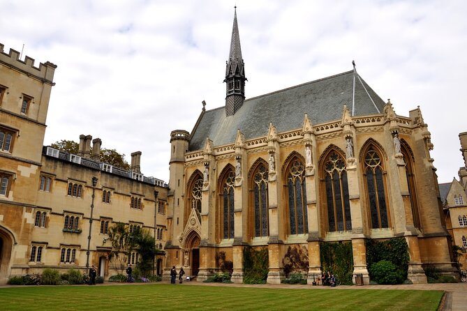 Oxford: Official CS Lewis and JRR Tolkien Walking Tour - St. Mary’s and C.S. Lewis’s wartime sermons