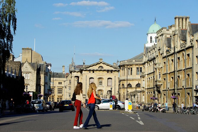 Oxford Official University & City Tour - Sheldonian Theatre and the theater of university life
