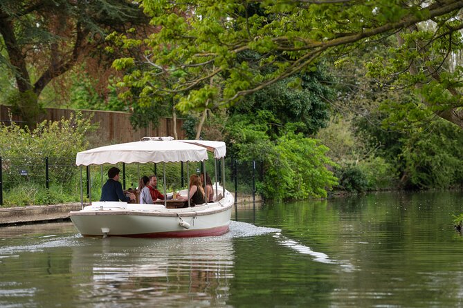 Oxford Sightseeing River Cruise Along The University Regatta Course - Passing Christ Church Meadows and Christ Church College