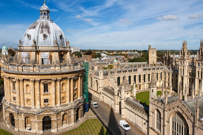 Oxford, Stratford, Cotswolds & Warwick Castle Tour from London - A packed day from Victoria