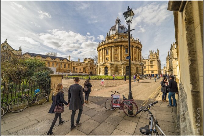 Oxford Walking Tour - Discover its University and Traditions - The Bridge of Sighs, Oxford’s easy photo stop