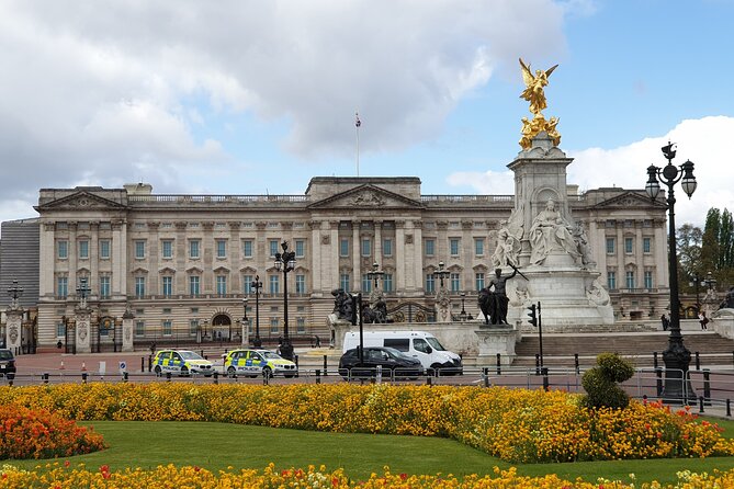 Palaces, Parliament & Power: A Walking Tour of London's Royal City - Why this two-hour route works in London
