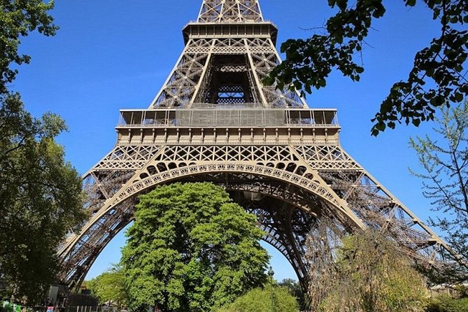 Paris by Rail with Sightseeing Bus and River Seine Lunch Cruise - A very early start at St Pancras International