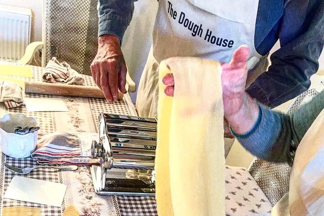 Pasta Making Experience - Cooking Class - Rolling, cutting, and filling the pasta dough