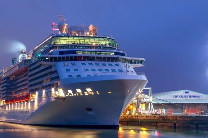 Port Arrival or Departure Shared Ride to London and Southampton - What the Minibus Ride Feels Like