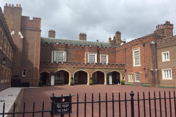 Princess Diana Private Walking Tour of London - Spencer House and Green Park