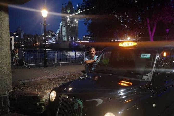 Private 2-Hour Night Tour of London in an Iconic Black Cab - Thirty minutes beside the Thames