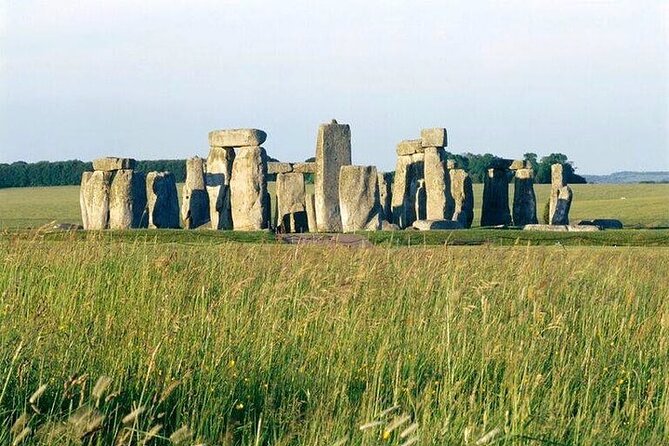 Private Archaeologist Guided Tour Stonehenge, Salisbury & Avebury - Why this private day is different