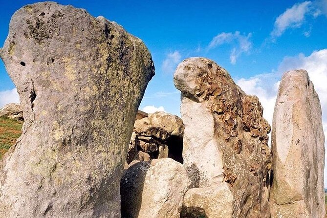 Private Archaeologist Guided Tour Stonehenge, Salisbury & Avebury - Stonehenge: the famous stop with a better setting