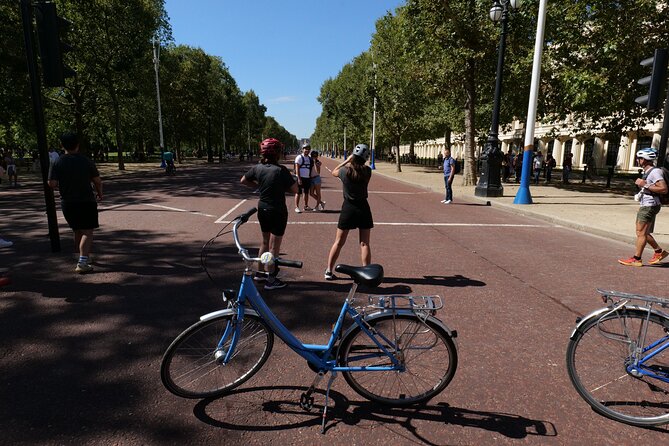 Private Bike or eBike Gold Classic Tour London - St. James’s Park and Buckingham Palace