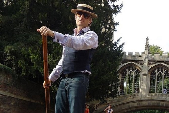 Private Cambridge Punting Tour - Starting at Thompsons Lane