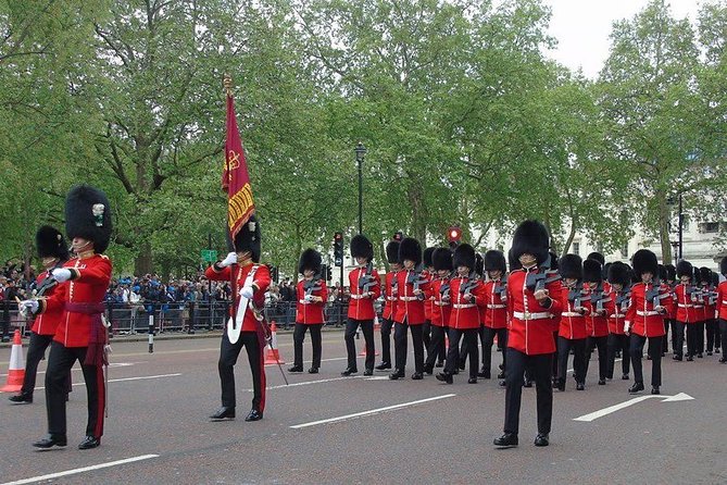 Private Changing of the Guard Experience - What this private London experience is really offering