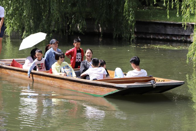 Private Chauffeur Punt Tour - St John’s, New Court, and the wedding cake building