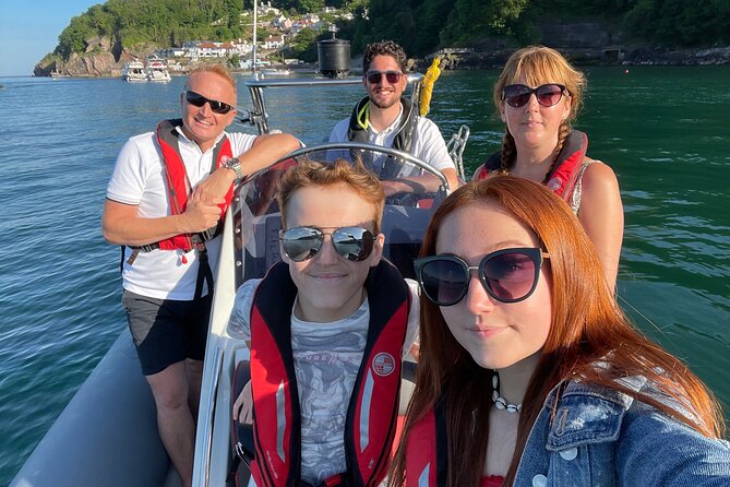 Private Coastal Boat Tour in Torquay - Looking for dolphins and porpoises offshore