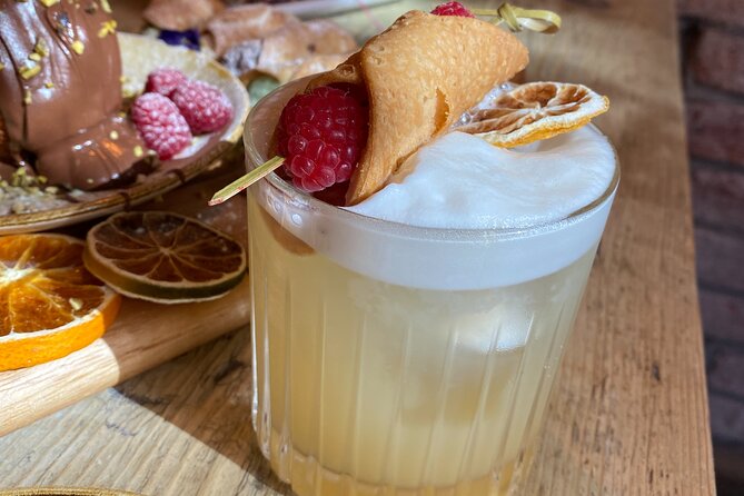 Private Cocktail Making Class in Manchester - The strict allergy rule needs serious attention