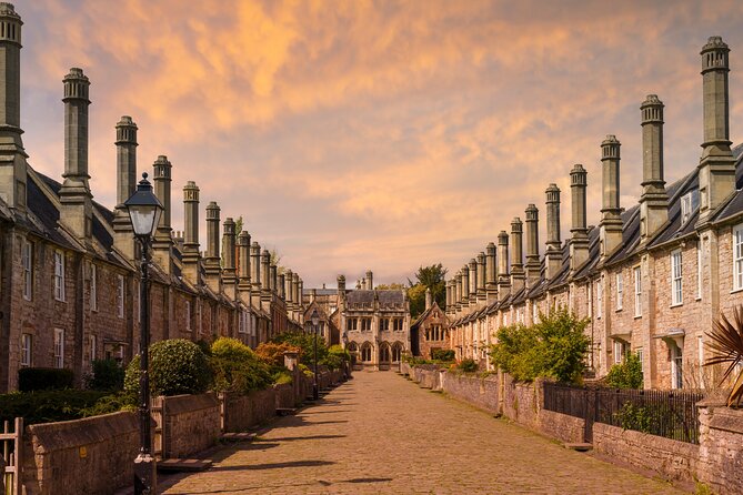 Private Day Tour from Bath to Glastonbury and Wells with Pickup - Wells Cathedral and the famous scissor arches