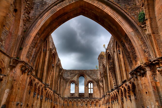 Private Day Tour from Bath to Glastonbury and Wells with Pickup - Glastonbury Tor and the climb to the summit