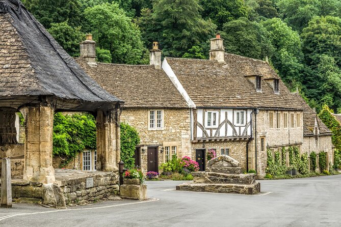 Private Day Tour from Bath to the Captivating Cotswolds - Castle Combe, the postcard opening