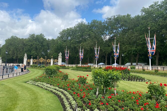 Private Day Tours in London - Walking, driving, crowds, and physical demands