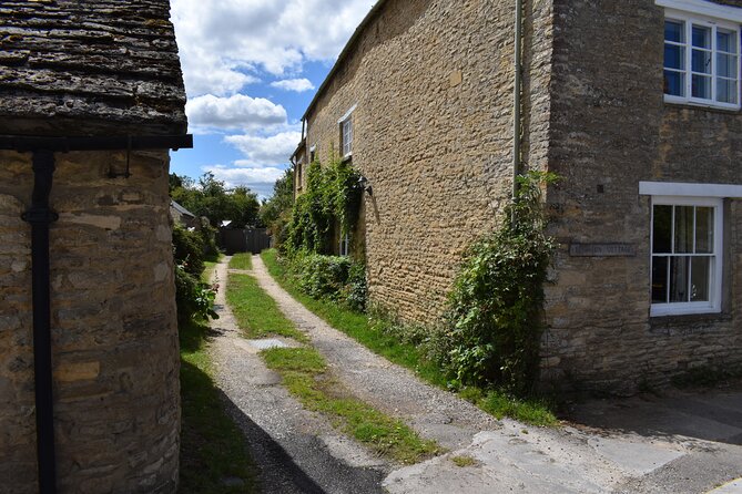 Private Downton Abbey Tour, including Bampton, Cogges Farm, and Highclere - Bampton, the village behind Downton