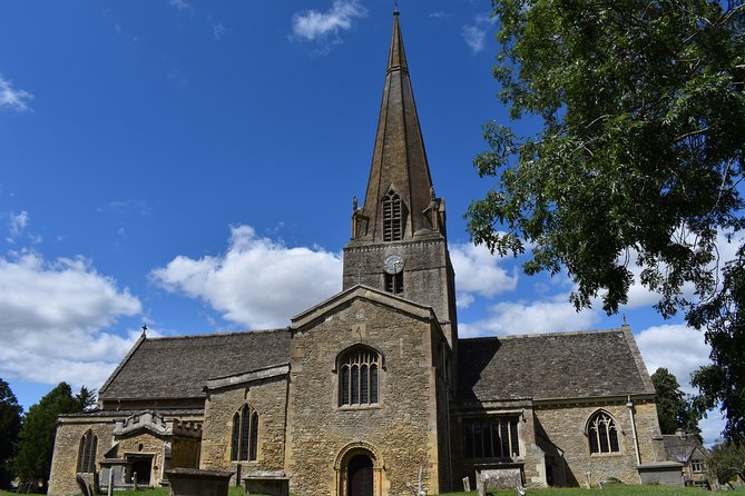 Private Downton Abbey Tour, including Bampton, Cogges Farm, and Highclere - Who will enjoy this tour most?