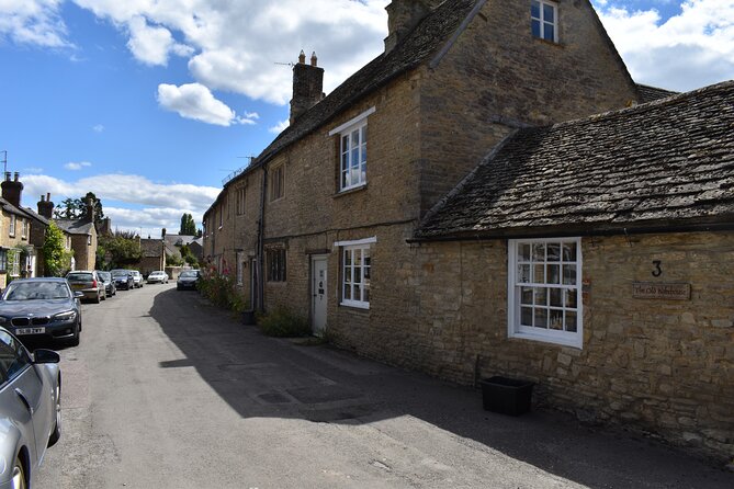 Private Downton Abbey Tour, including Bampton, Cogges Farm, and Highclere - Should you book the private Downton Abbey tour?